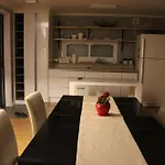 Laon Guesthouse